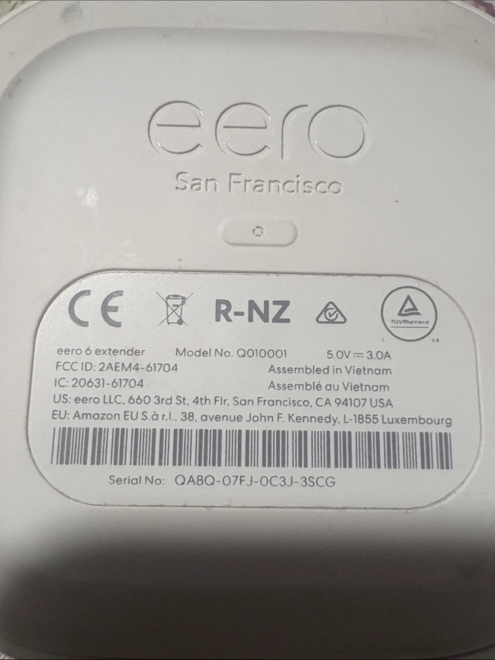eero Wi‑Fi Beacon and Power Adapter - White - Picture 2 of 3